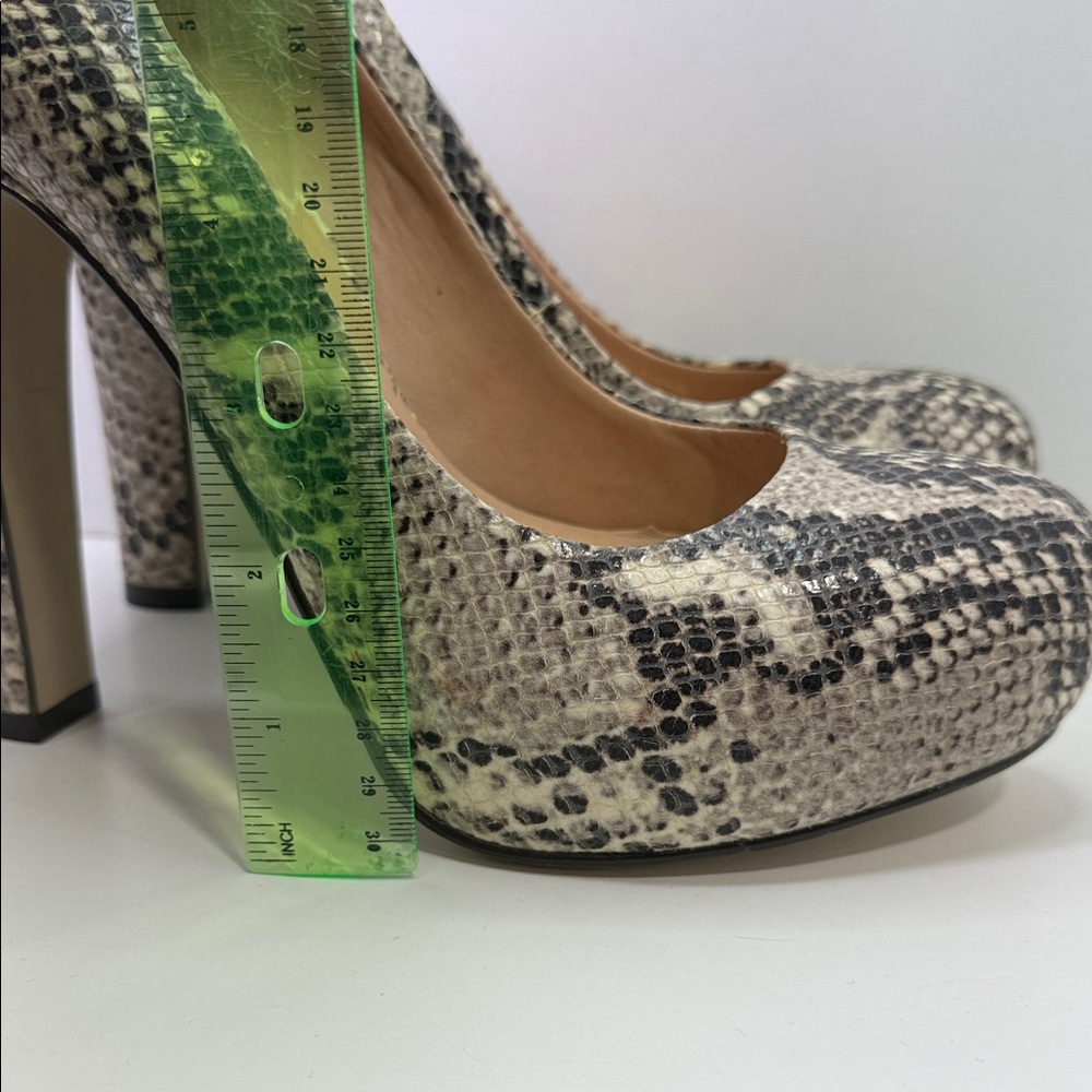 Pour La Victoire Neutral Snake-Print Platform Pumps - Picture 10 of 11